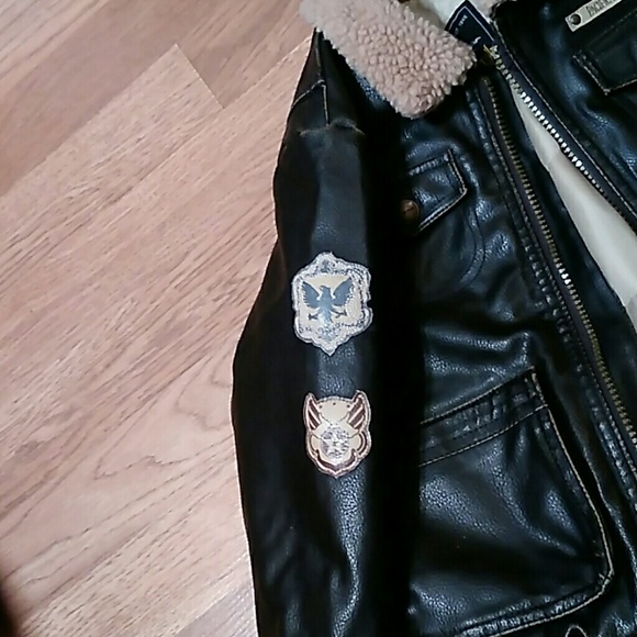 Jacket - Picture 2 of 5